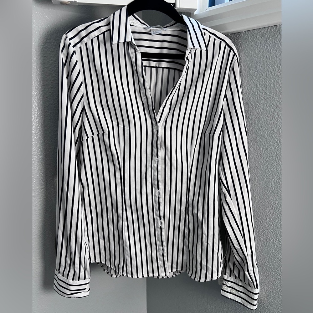H&M Black and White Striped Button Down Shirt